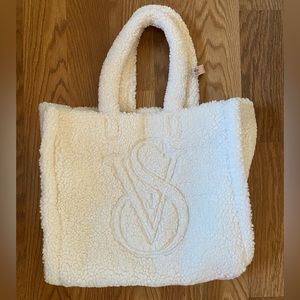 Victoria‘s Secret tote
